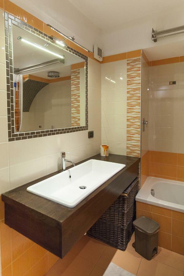 Monikapsa Apartamento Turim Exterior foto